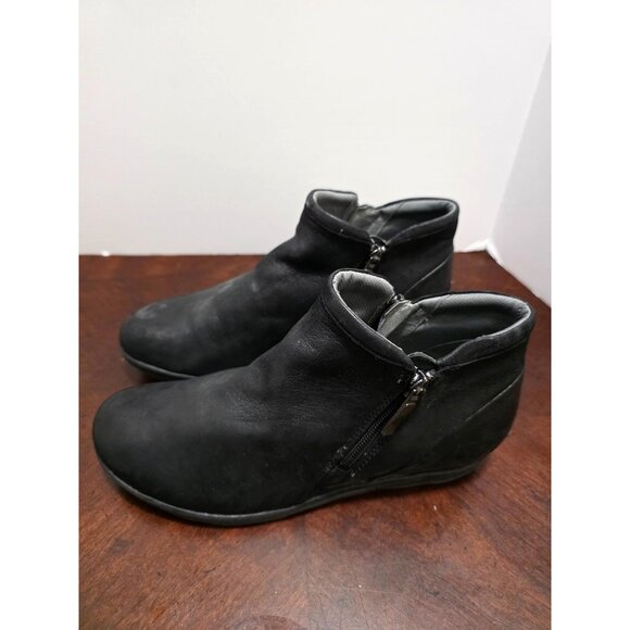 Dansko Women's Black Leather Ankle Boots Side Zippers Size 38 - Picture 4 of 10